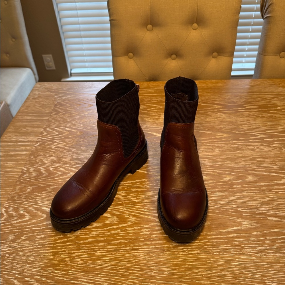 Elegant Women's Brown Ankle Boots